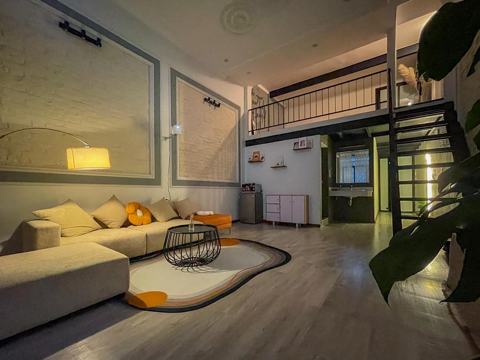 Zeus Living - Old Quater Homestay Hanoi Buitenkant foto