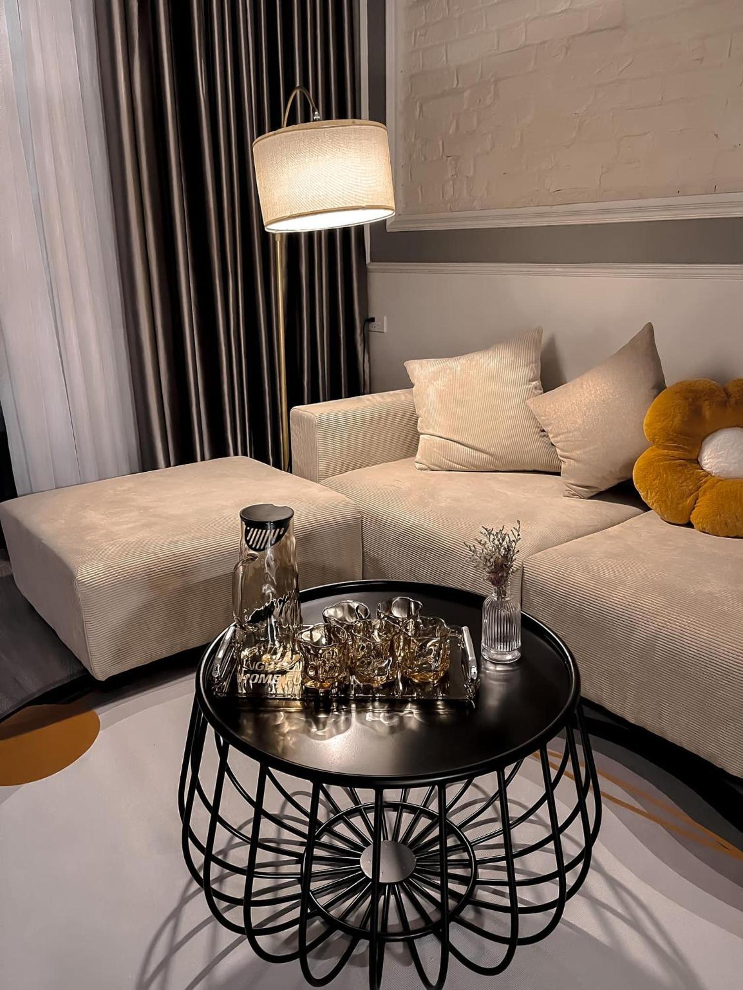 Zeus Living - Old Quater Homestay Hanoi Buitenkant foto